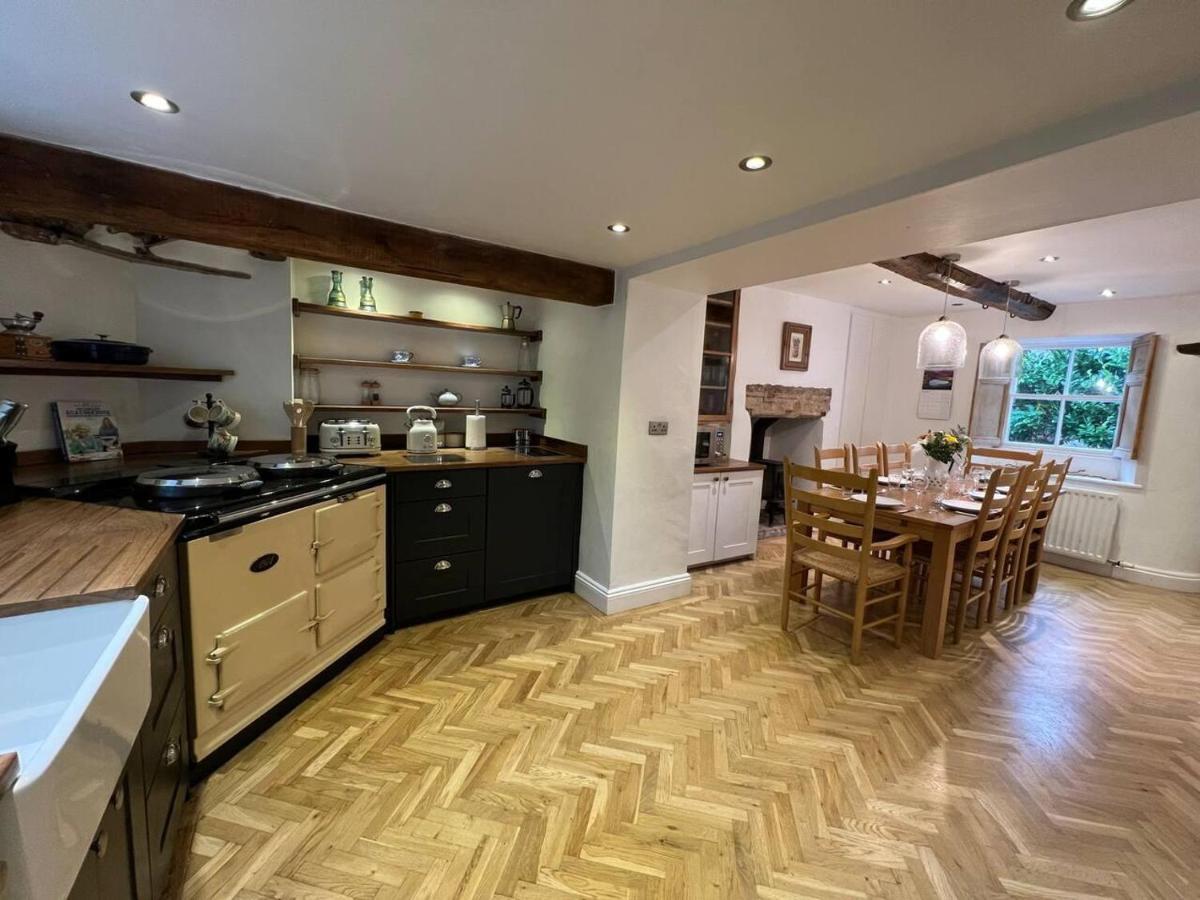 Stunning 4-Bed Grade II House In The Lake District Wigton Exterior photo